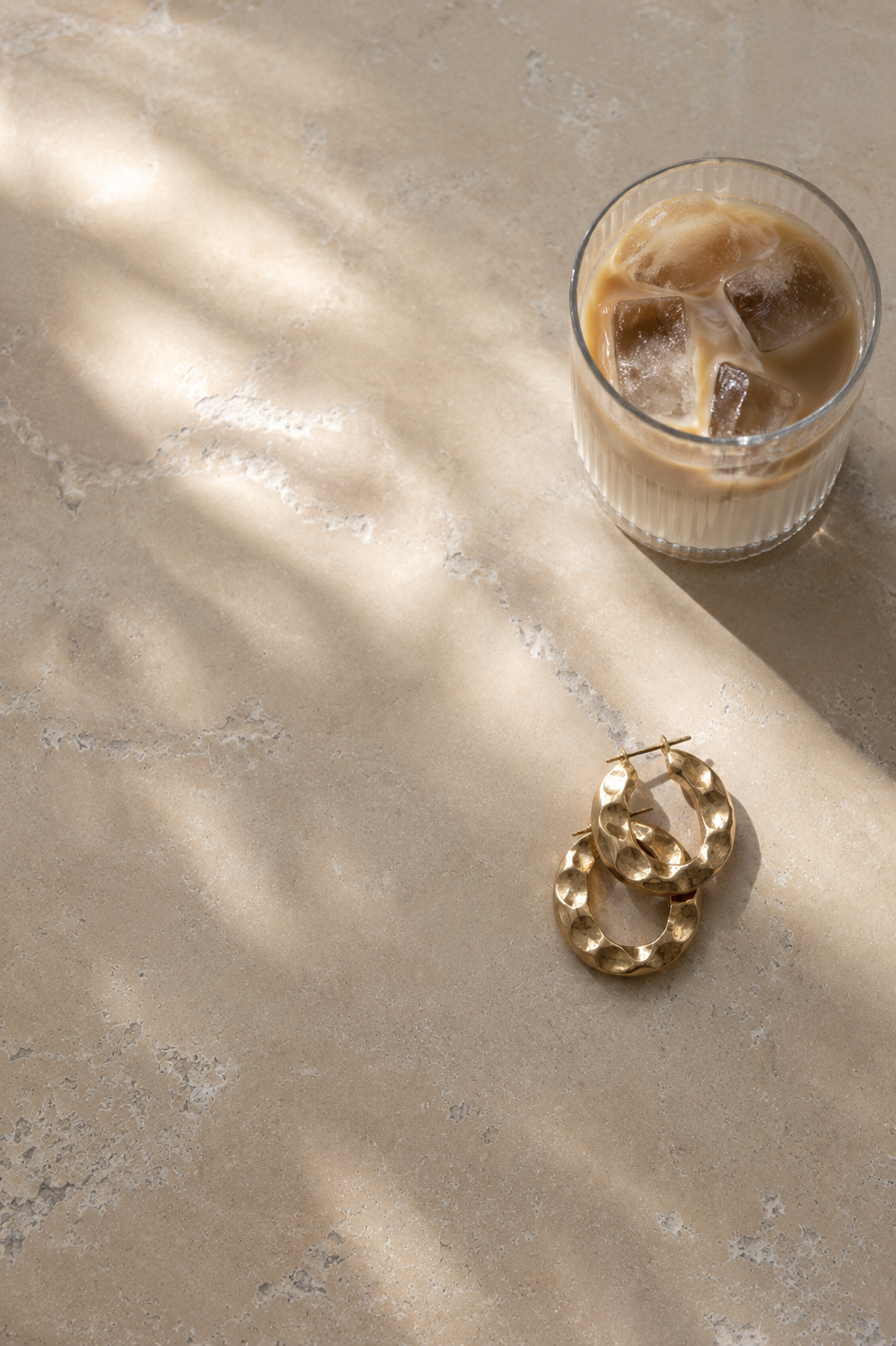 Bruges_Beige_Backdrop